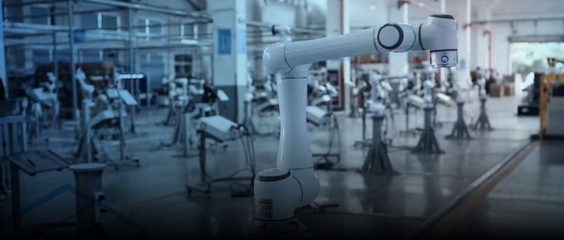 深圳智能機(jī)器人“上崗”海上風(fēng)電場 引領(lǐng)風(fēng)電運(yùn)維新變革